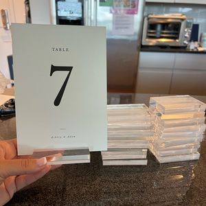 Acrylic table number holder